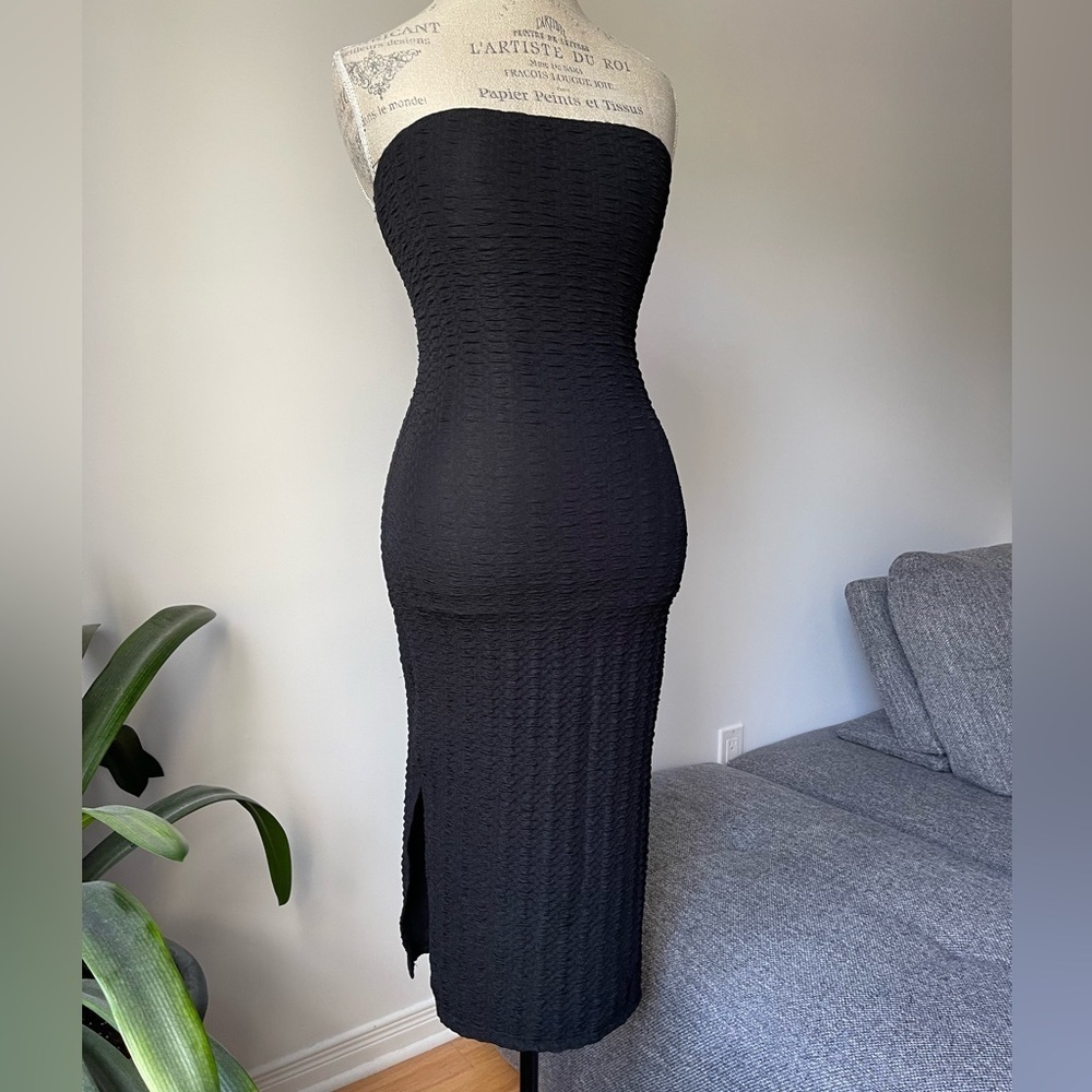3/22 🧡 Black tube top stretchy dress